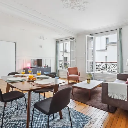 Bnbnook - Chic 2br - Historic Le Marais & Pompidou Apartment